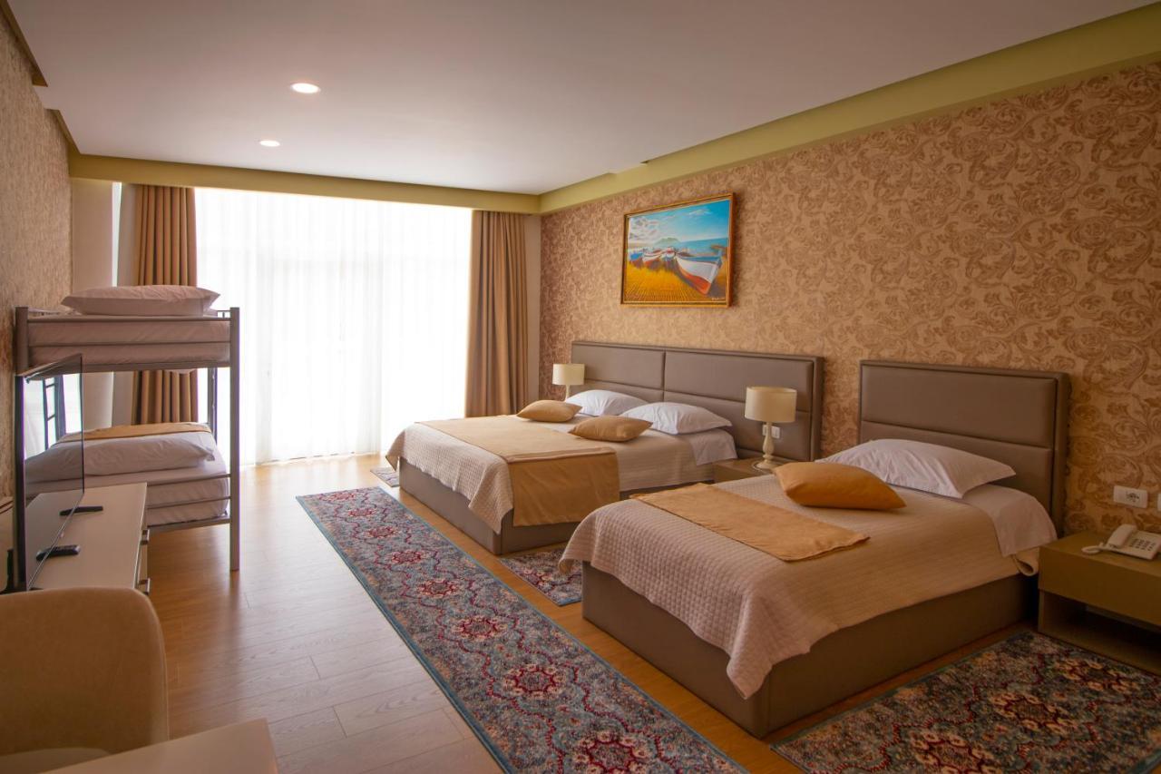 Nbt Hotel Reps Kukes Bagian luar foto